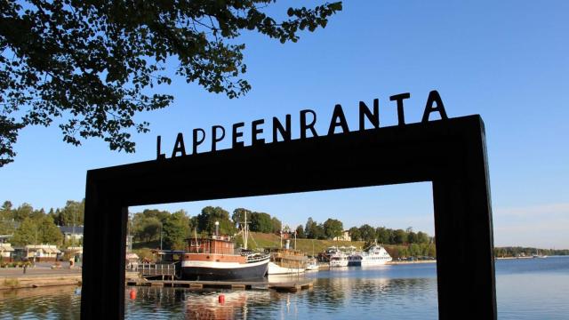 Lappeenranta-kyltti kaupungin satamassa